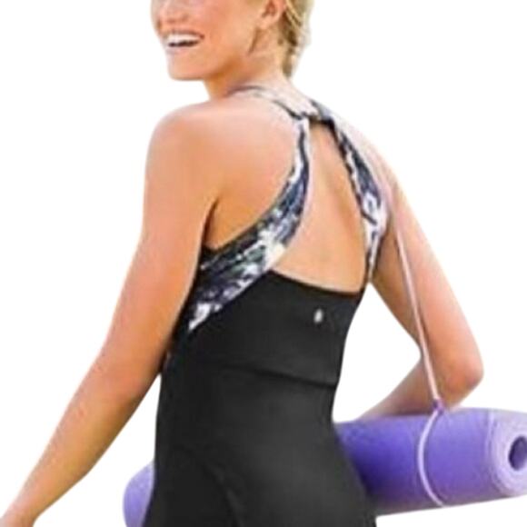 Athleta Sporty Halter Style Built in Bra Athleisure Casual Dress Black Small - Picture 3 of 11